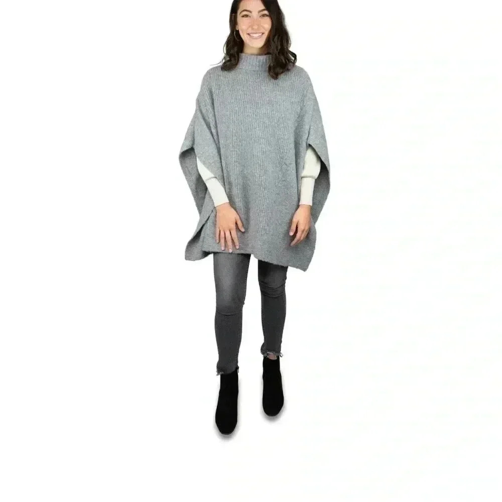 Time &Tru women’s cable knit poncho